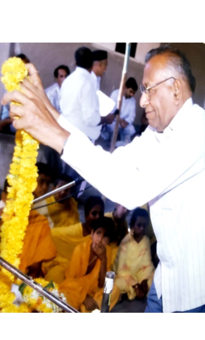 Shri. Vasudeoji Agrawal, C.A.