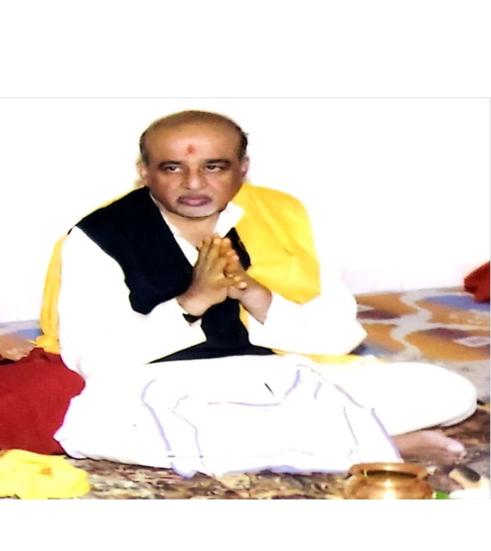 Smt. Manjudevi & Shri. Vikrambabu Goenka